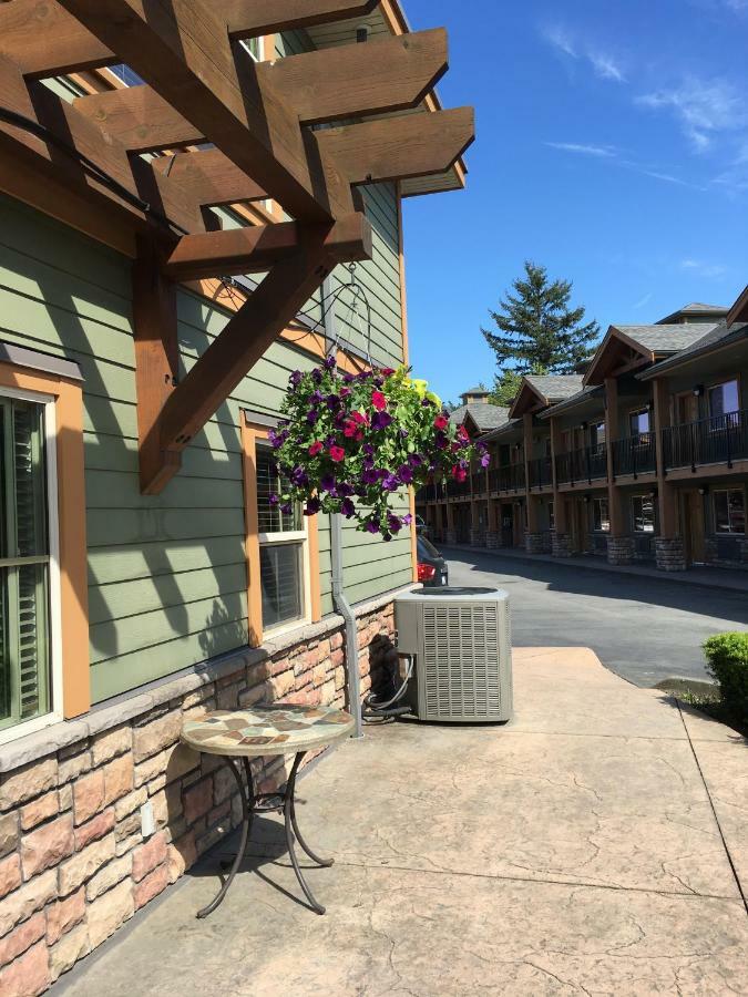Vedder River Inn Chilliwack Eksteriør billede
